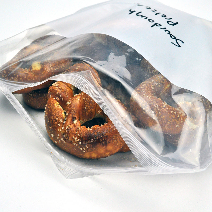 10.5" x 11" 2.7 mil 1 Gallon Freezer Zipper Bag w/ White Block